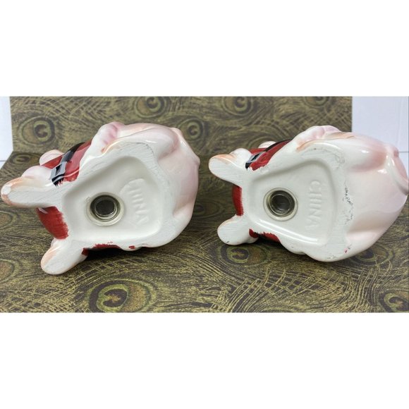 Santa Pigs Christmas Ceramic Salt and Pepper Shakers - Picture 4 of 5